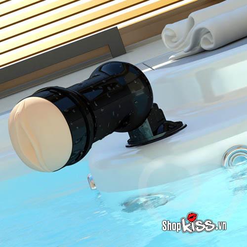 Cận cảnh đế hút chân không mạnh mẽ của âm đạo Spider DC45 khi gắn lên tường