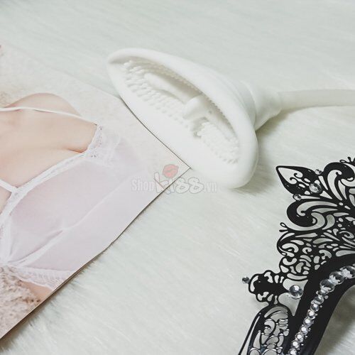 Máy bú liếm PrettyLove DC88V cũng có thể dùng để kích thích nhũ hoa tăng khoái cảm