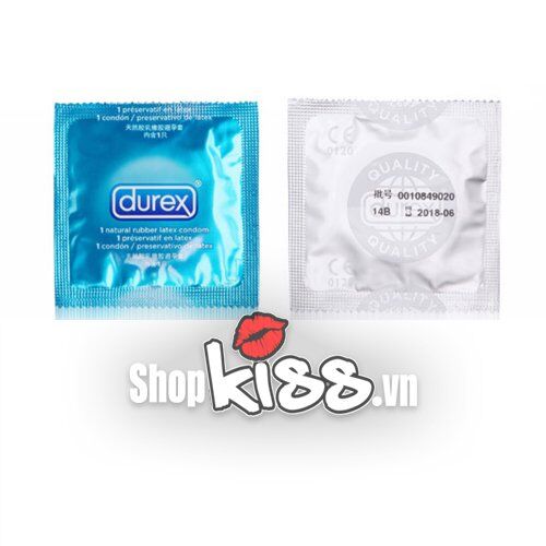Hình ảnh minh họa việc kiểm tra kỹ bao bì bao cao su Durex, đảm bảo vỏ nguyên vẹn và còn hạn sử dụng trước khi dùng tại Sài Gòn