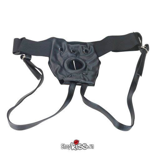 Dây đeo dương vật giả Lovetoy PK015 giúp các cặp đôi đồng tính nữ quan hệ như nam nữ