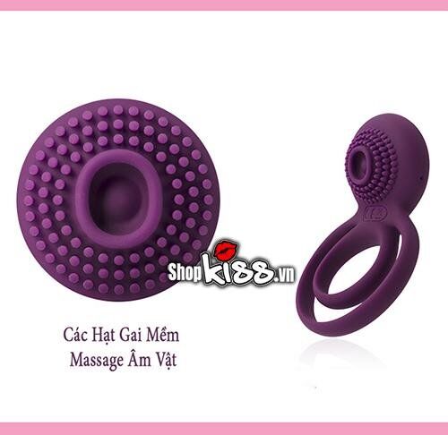 Sử dụng vòng rung đeo dương vật có gai hoặc nhánh rung để tăng cường massage âm vật khi quan hệ tình dục.