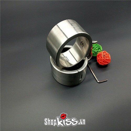 Cảm giác nặng đầm từ còng chân BZ07N gia tăng sự kiểm soát và hạn chế di chuyển trong BDSM