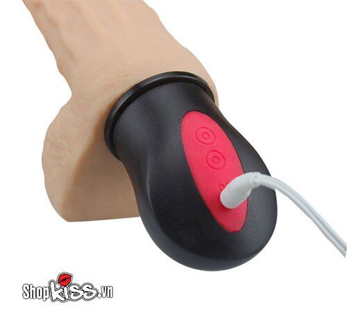 Quá trình sạc pin của dương vật giả DV44G qua cổng USB kết nối với nguồn điện