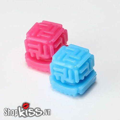 Cận cảnh cấu trúc hạt vuông độc đáo bên trong cốc Tenga Bobble Crazy Cubes