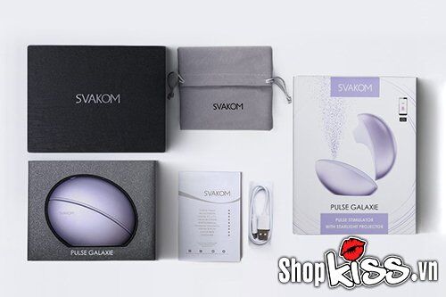 Hình ảnh hộp đựng sản phẩm Máy kích thích kết hợp máy chiếu Svakom Pulse Galaxie với đầy đủ phụ kiện đi kèm, thể hiện sự chuyên nghiệp và chính hãng
